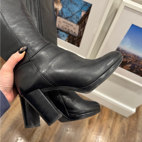 Black Heeled Boots for Women - Picture 5 of 7